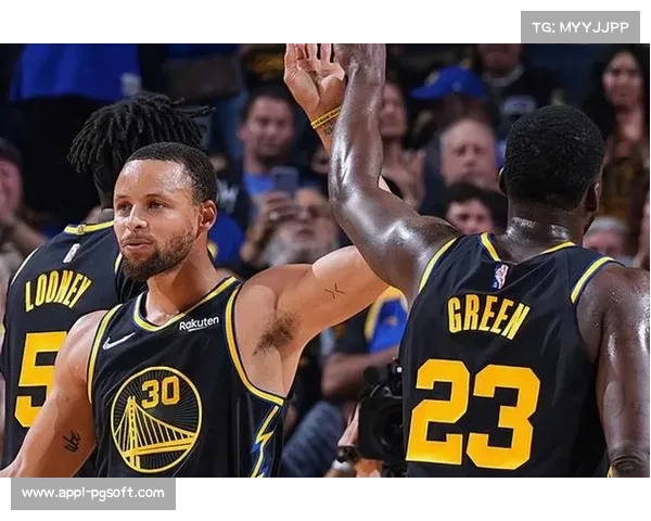 海登海姆前锋尼许斯远射破门后跪地庆祝，球队虽败犹荣